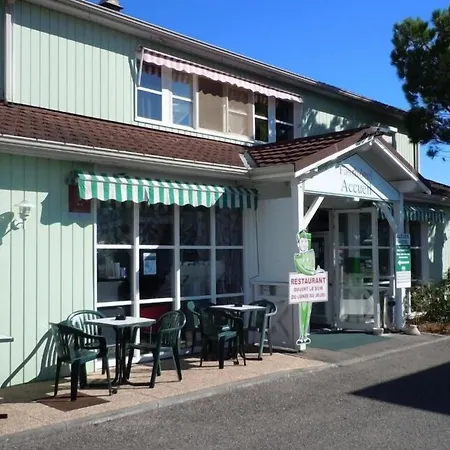 Fasthotel 호텔 카르카손