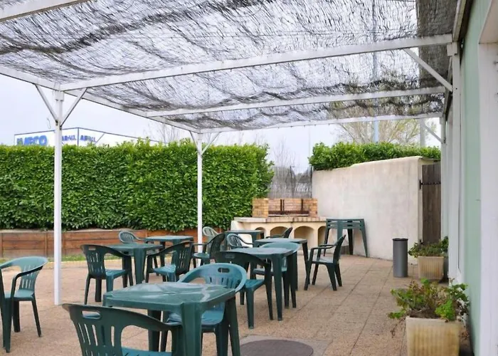 Fasthotel מלון 2*